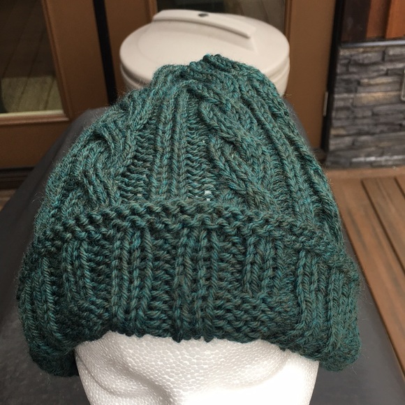 Hand Knit Cabled Beanie/Hat - Picture 3 of 4